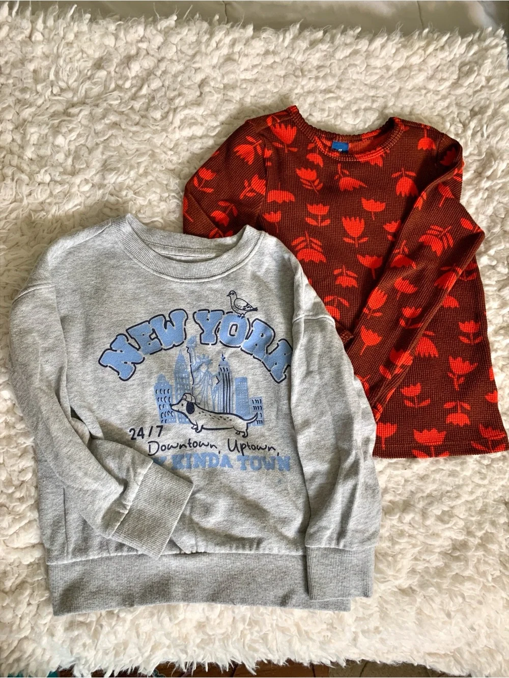 Old Navy Unisex Boys & Girls Gray NYC Graphic Sweatshirt + Waffle Knit Tulip Top